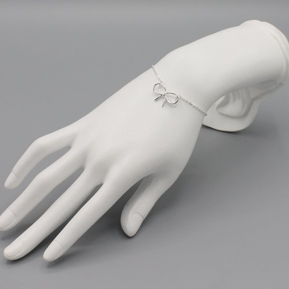 Jewelry bracelet bow cute adorable silver tone dainty minimalist fashion new - Picture 2 of 5